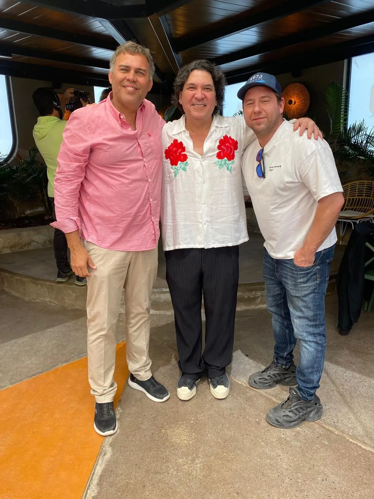 Víctor Lugo, chef Gastón Acurio and chef Diego Schattenhofer posing together at Terrae 2024