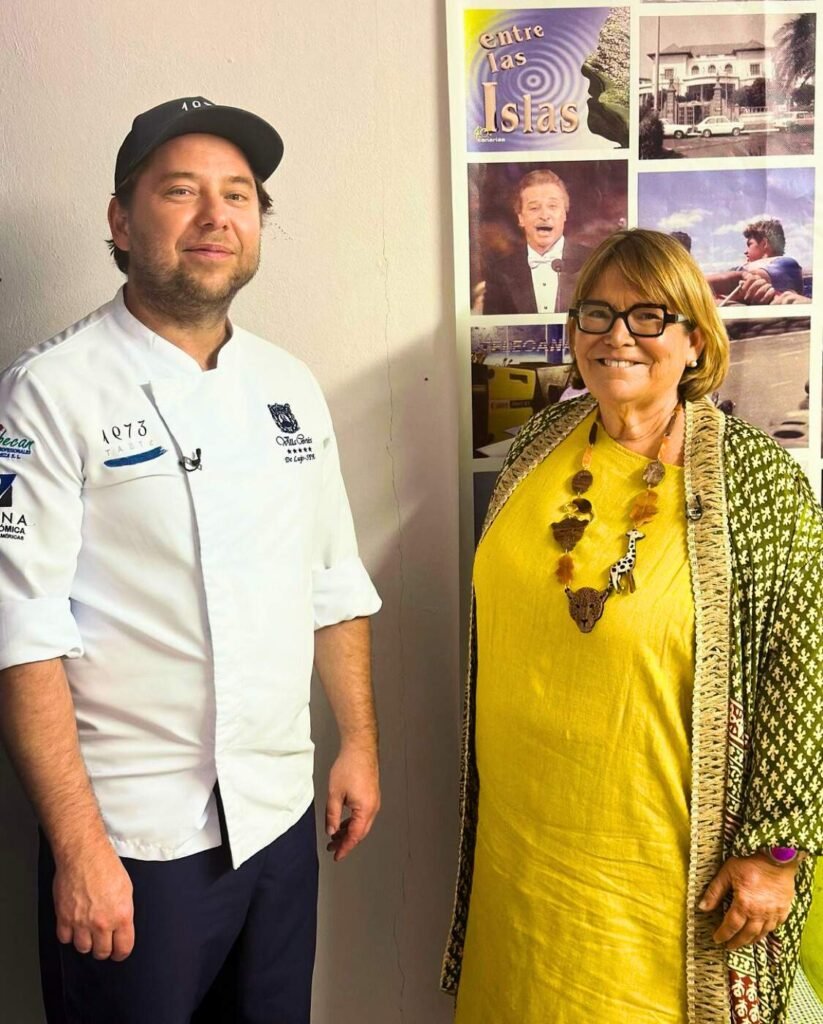 Marichu Fresno y Chef Diego Schattenhofer en visita a Somos 8 de RTVE Canarias: Innovación en la maduración de la carne de cabra